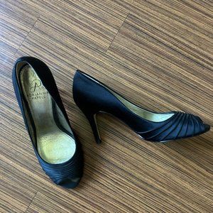 Adrianna Papell Black Heels size 8